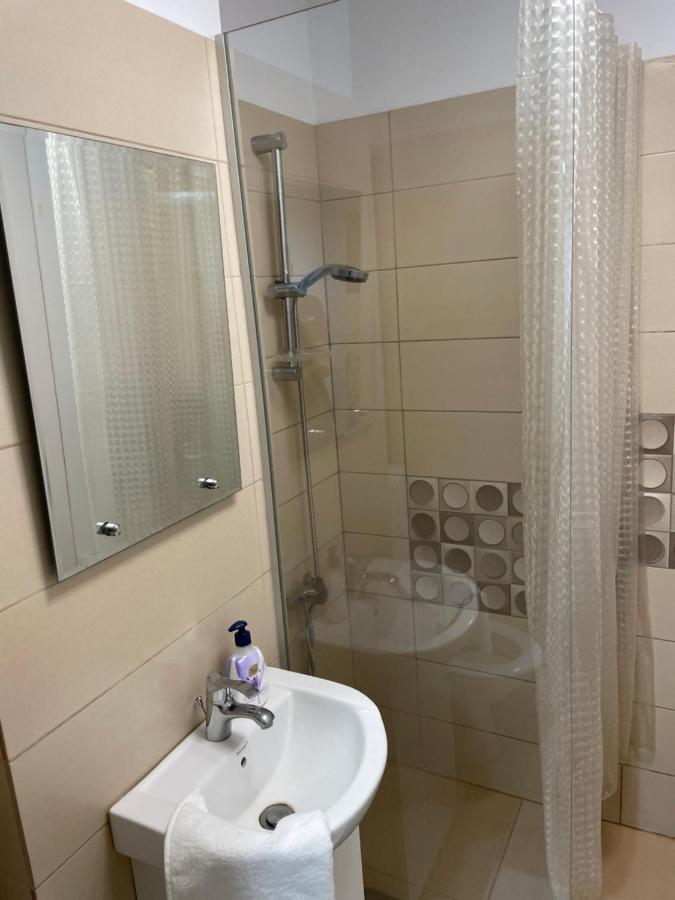 Kreation Rainbow Apartment Клуж-Напока Екстериор снимка